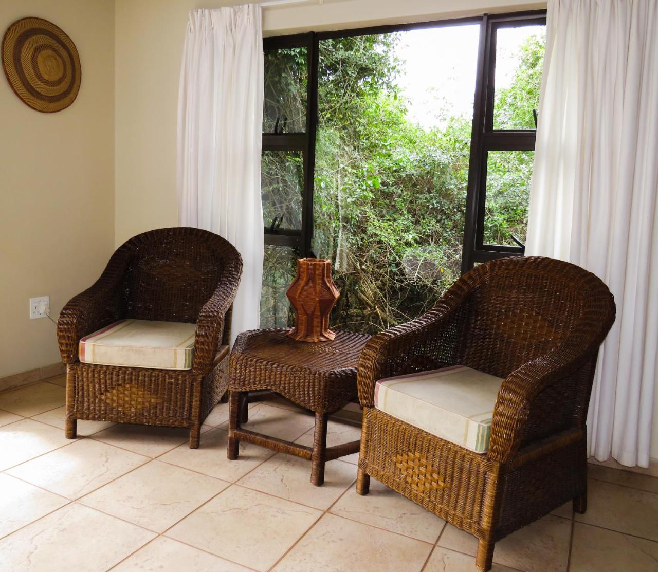 Umkhumbi Lodge Hluhluwe Esterno foto