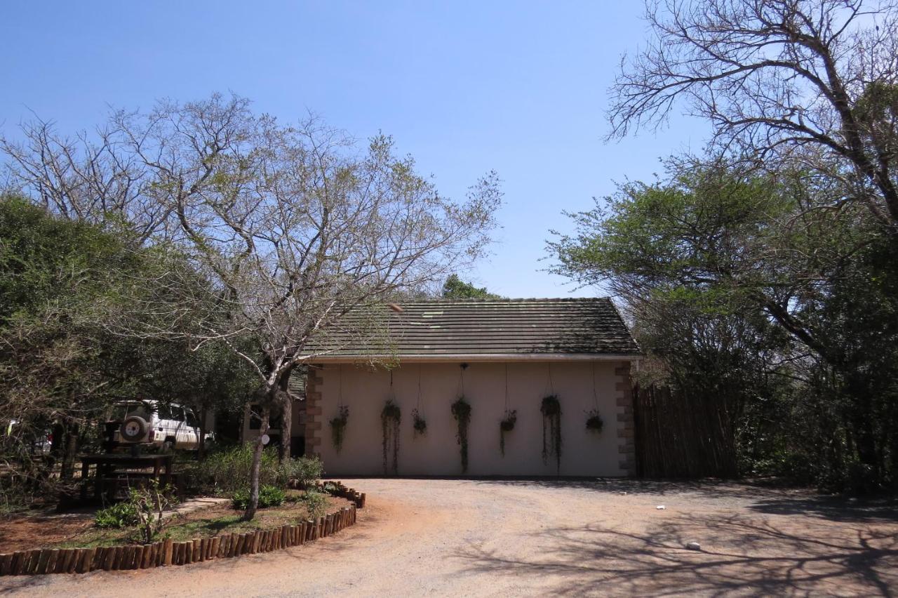 Umkhumbi Lodge Hluhluwe Esterno foto