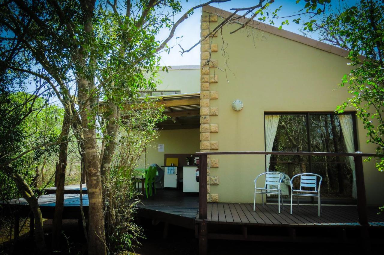 Umkhumbi Lodge Hluhluwe Esterno foto